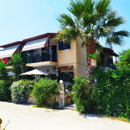 Grivas Apartments Sivota  Bagian luar foto
