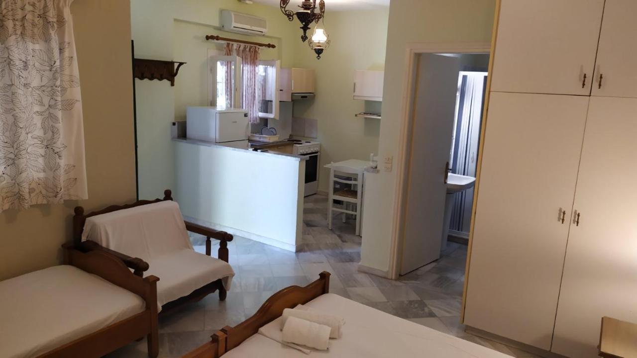 Grivas Apartments Sivota  Ruang foto