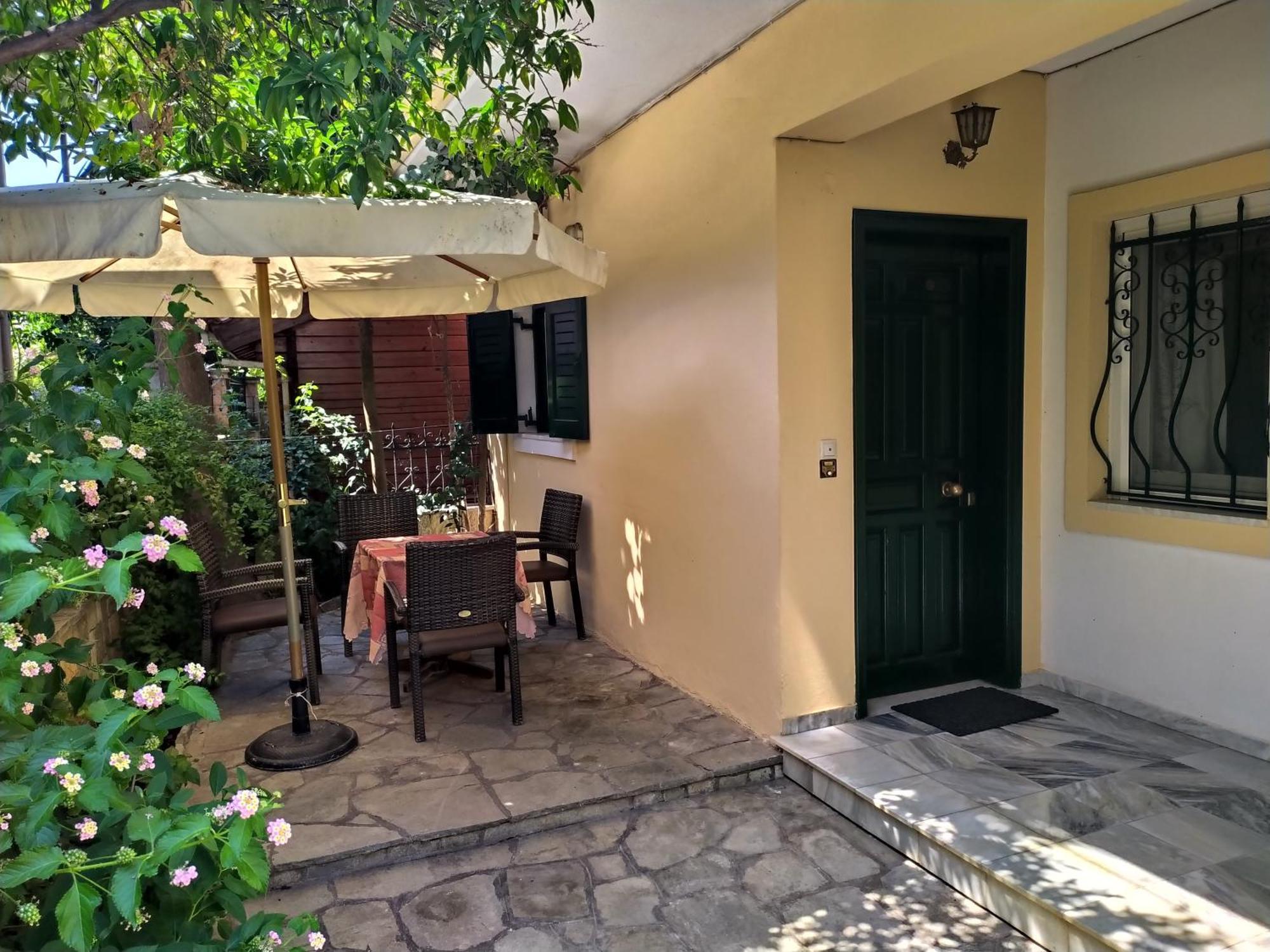 Grivas Apartments Sivota  Bagian luar foto